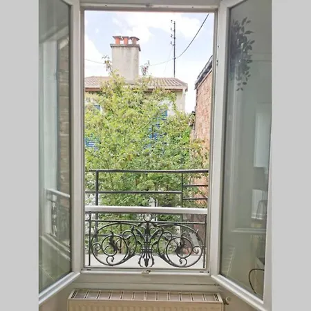 Apartment #4 Joli A 2 Pas Du Metro Et Paris 20 Bagnolet